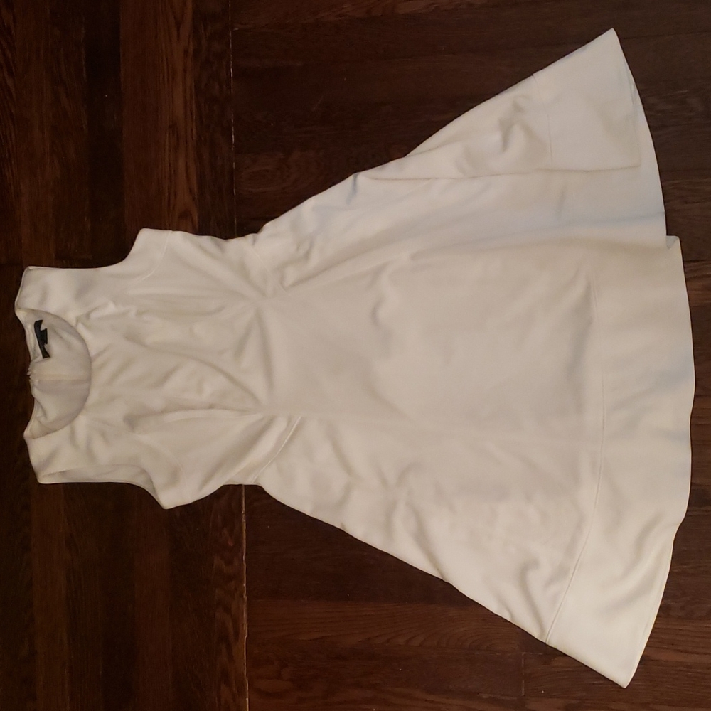 Whit house black market dress